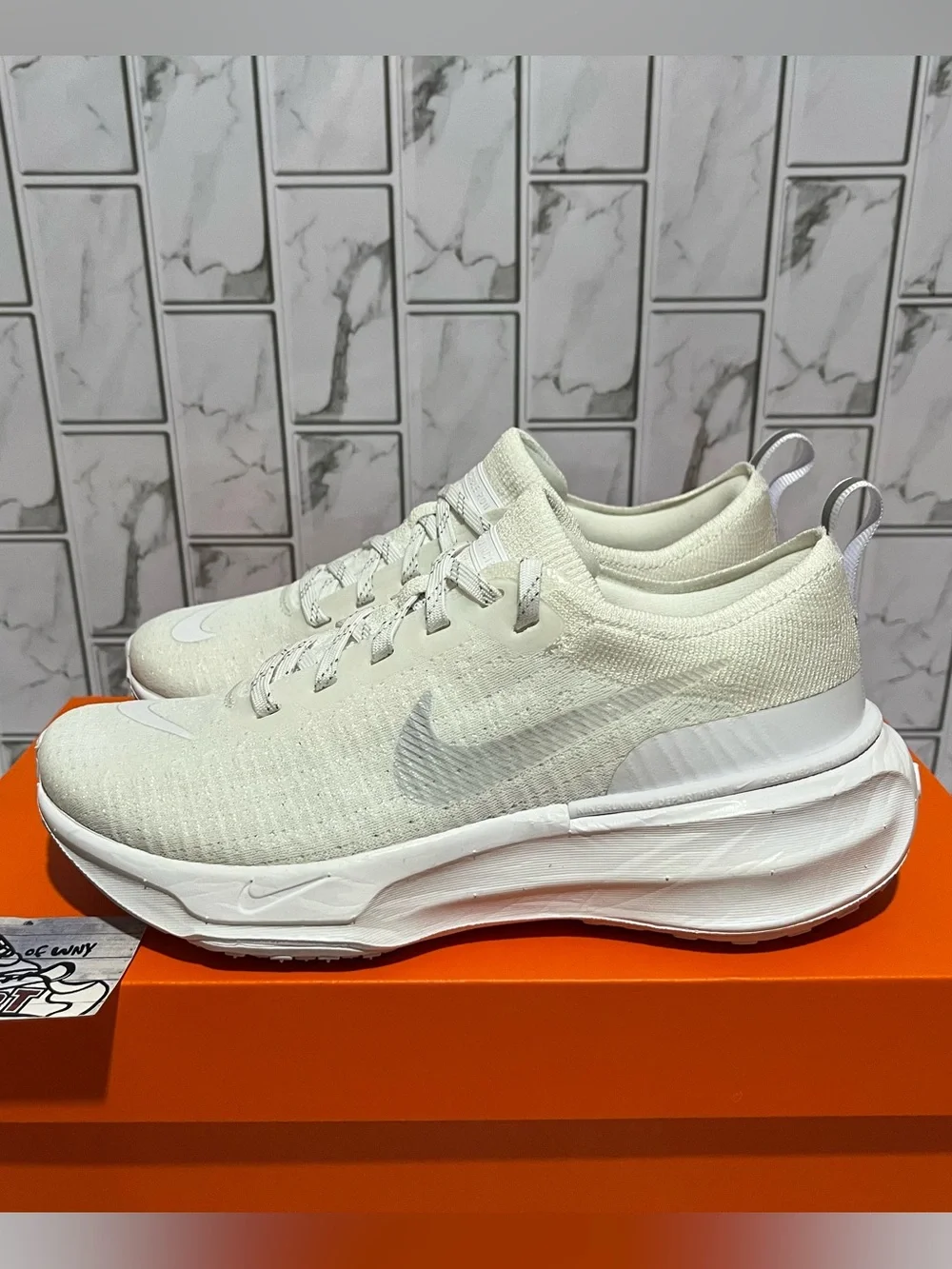 Nike ZoomX Invincible Run Flyknit 3 Running Shoes White Silver Training Womens 6
